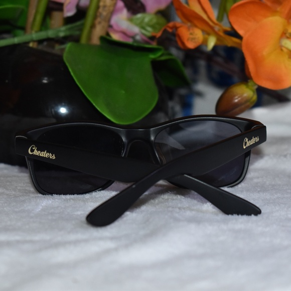Blk/Gold Wayfarer Sunglasses by GammaRay - Picture 5 of 7